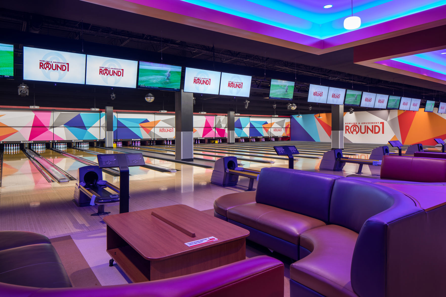 Round 1 Bowling & Amusement